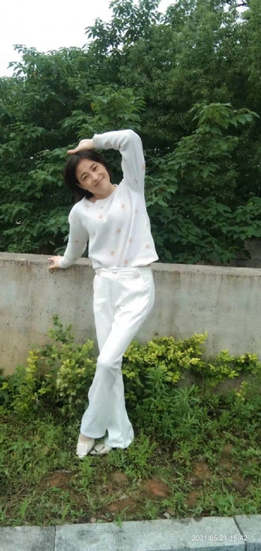 九妹的第四张照片--青岛相亲服务中心