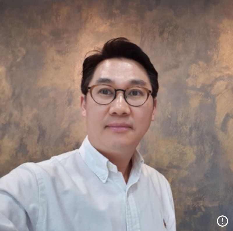 Wang的第一张照片--青岛相亲服务中心