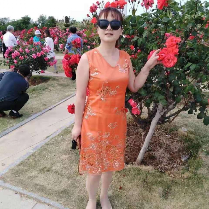 yunerfei的第一张照片--青岛相亲服务中心