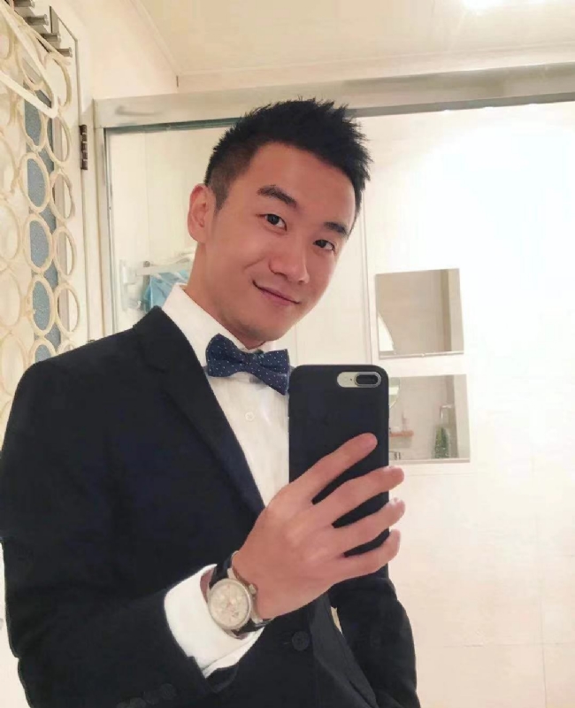 张文杰的第一张照片--青岛相亲服务中心