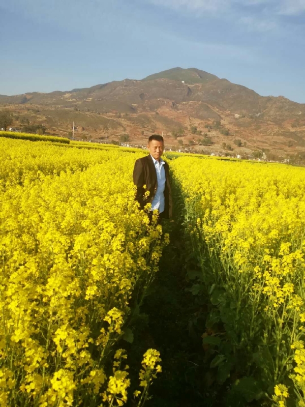 小宇的第一张照片--青岛相亲服务中心