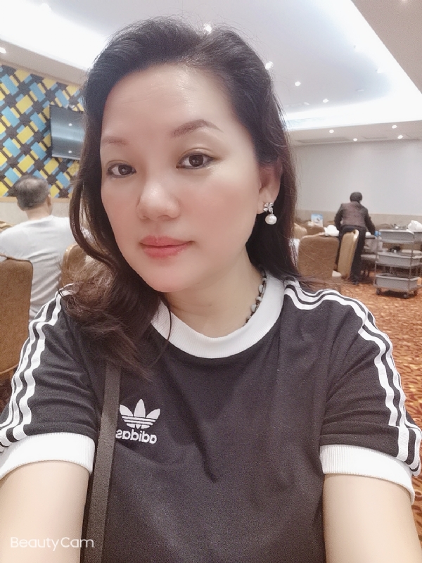 Amy的第一张照片--青岛相亲服务中心