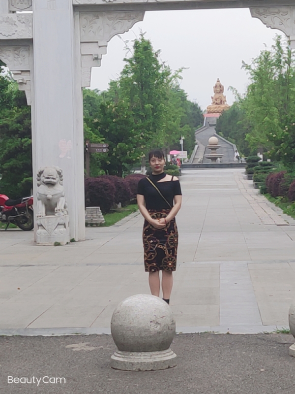 魏沐阳子的第三张照片--青岛相亲服务中心