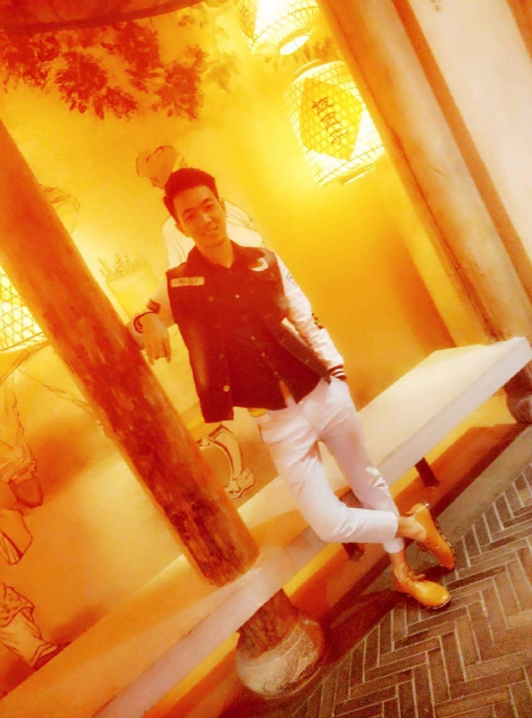 滞后的微笑的第四张照片--青岛相亲服务中心