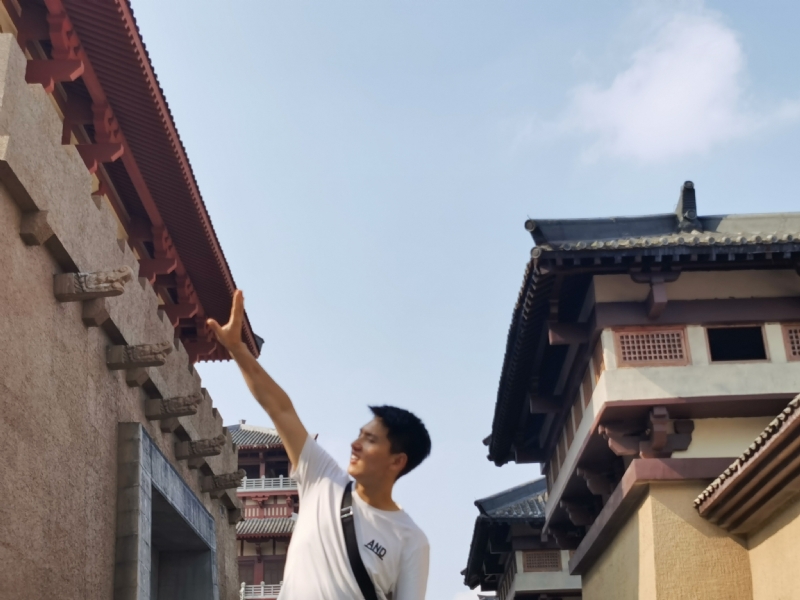 咸鱼不闲的第一张照片--青岛相亲服务中心