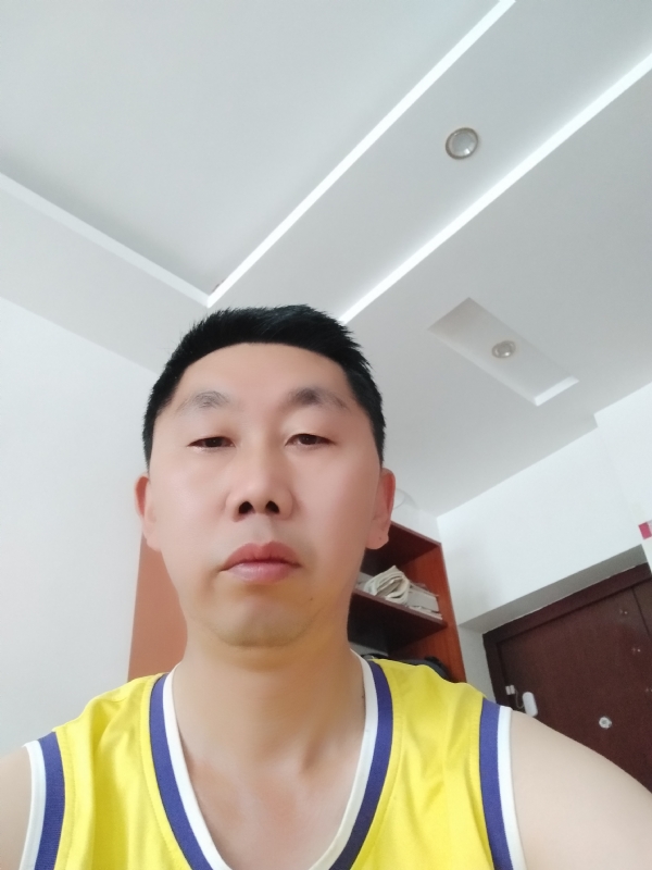 写尽半生纸上酸的第一张照片--青岛相亲服务中心