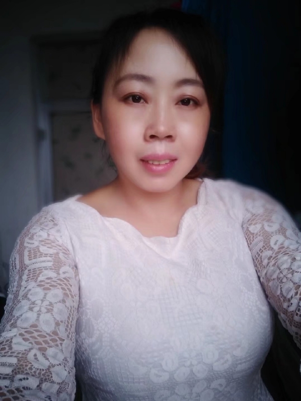 笑看人生的第一张照片--青岛相亲服务中心