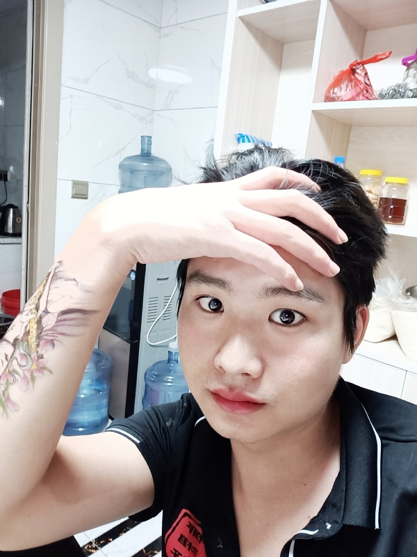 一纸荒年的第一张照片--青岛相亲服务中心