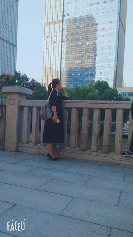 清秋的第二张照片--青岛相亲服务中心