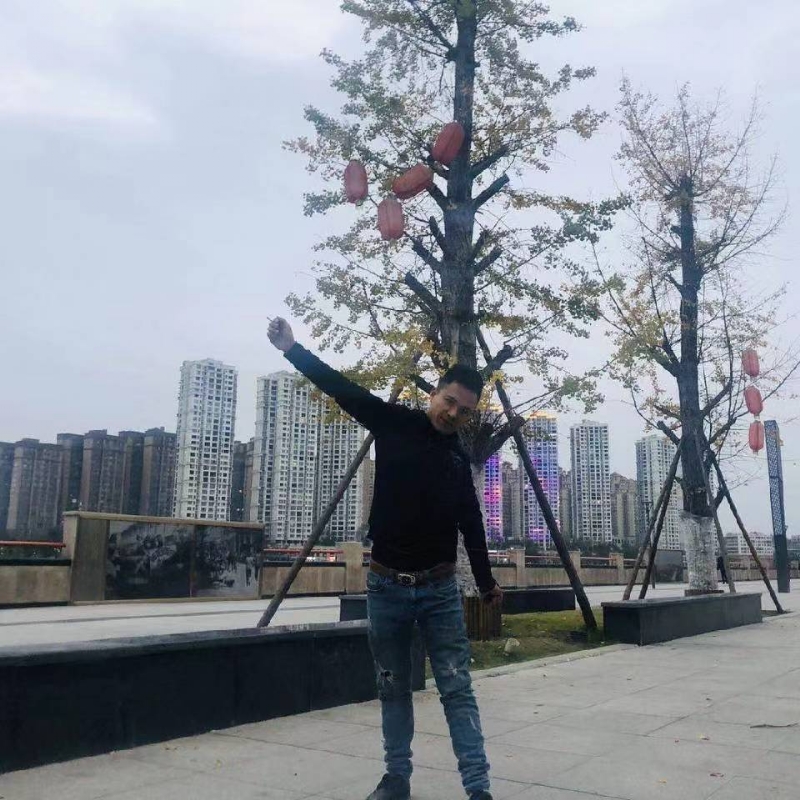 空空的房间的第一张照片--青岛相亲服务中心