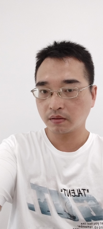 辉哥的第一张照片--青岛相亲服务中心