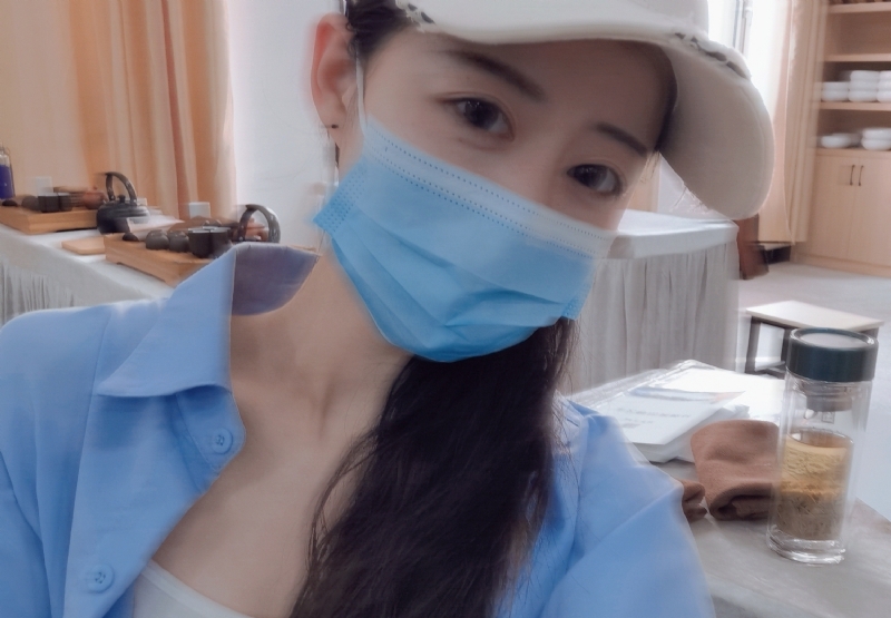 木头人的第一张照片--青岛相亲服务中心