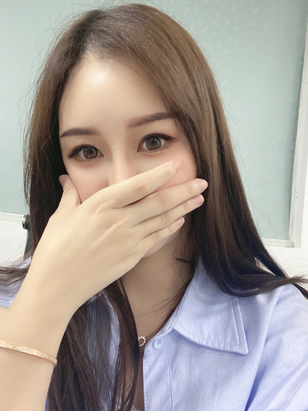 Sally的第一张照片--青岛相亲服务中心