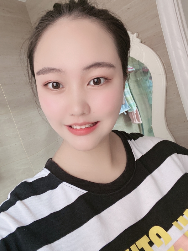 灵儿的第二张照片--青岛相亲服务中心