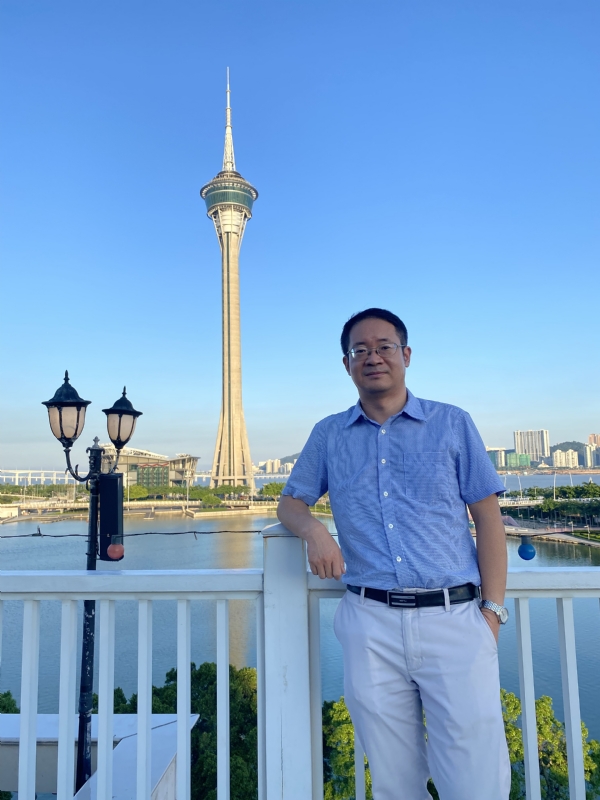 Yangyi的第三张照片--青岛相亲服务中心