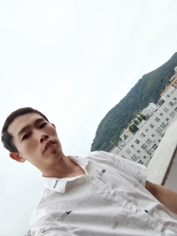 会飞的鱼的第一张照片--青岛相亲服务中心