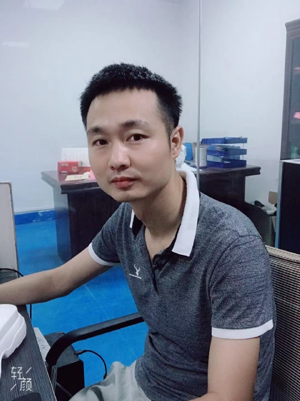 不忘初心的第一张照片--青岛相亲服务中心