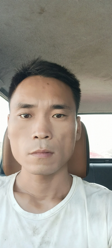 石头的第一张照片--青岛相亲服务中心