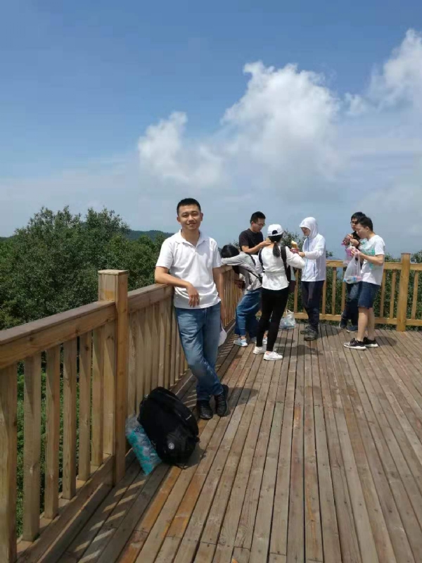 王亦之的第二张照片--青岛相亲服务中心