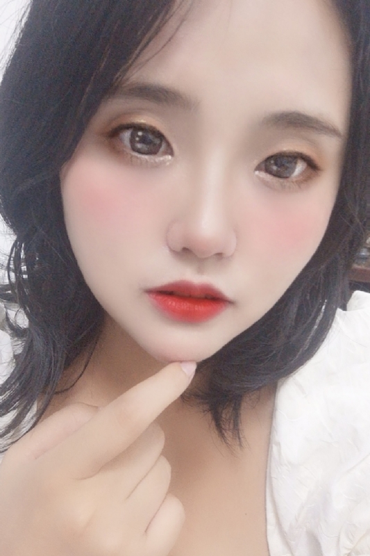 妮妮的第二张照片--青岛相亲服务中心