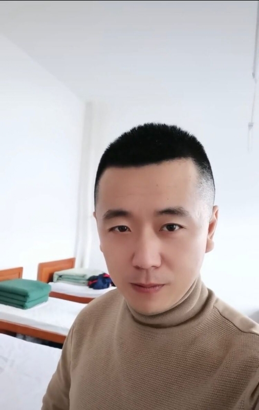 随风的第二张照片--青岛相亲服务中心