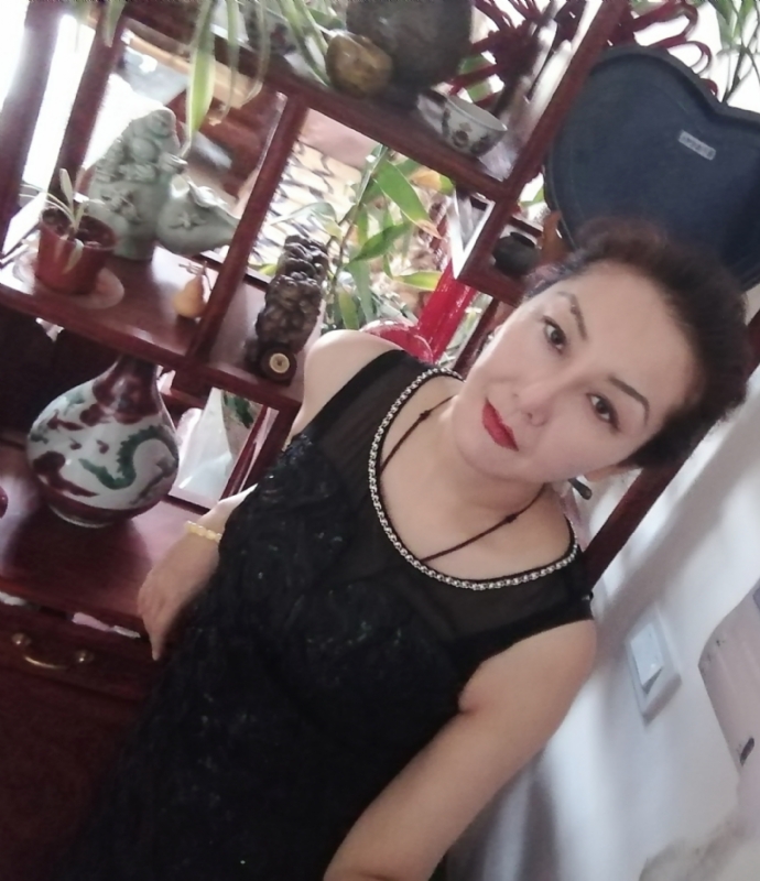 1975珠砂痣的第一张照片--青岛相亲服务中心