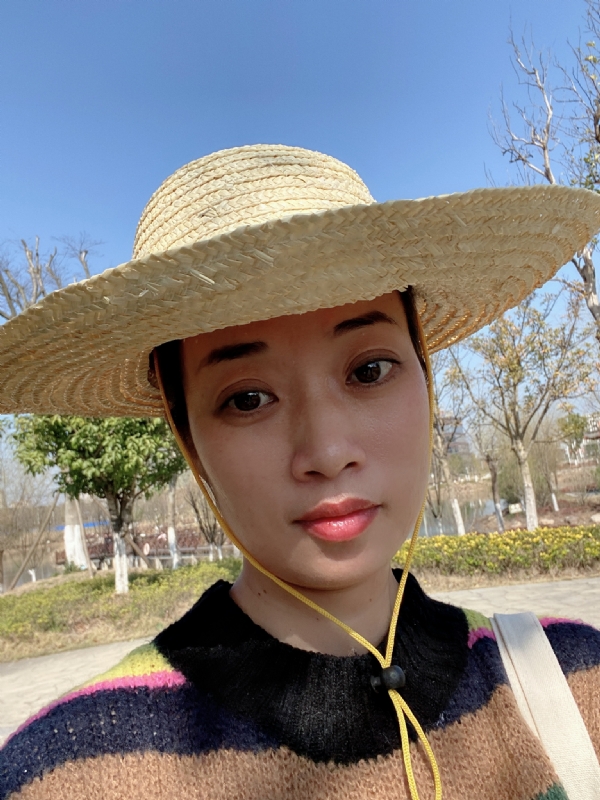 简单的第一张照片--青岛相亲服务中心