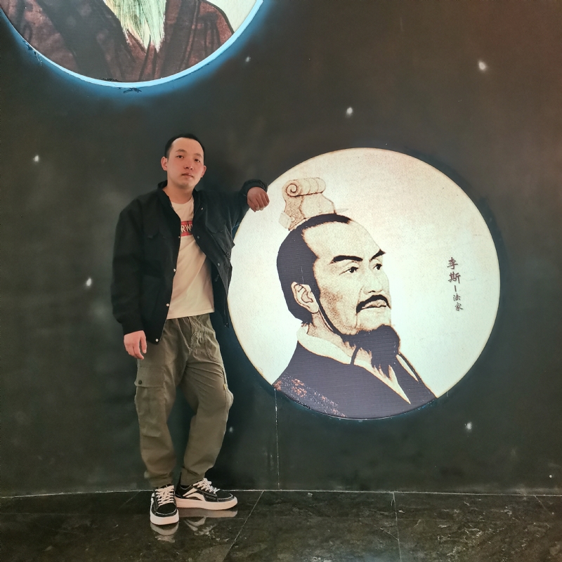 小灰灰的第三张照片--青岛相亲服务中心