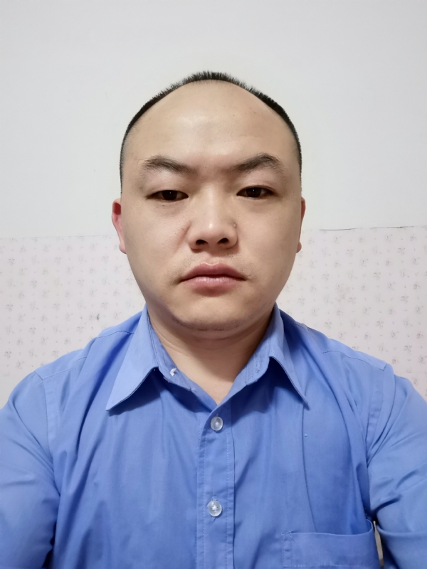 与子携老的第一张照片--青岛相亲服务中心