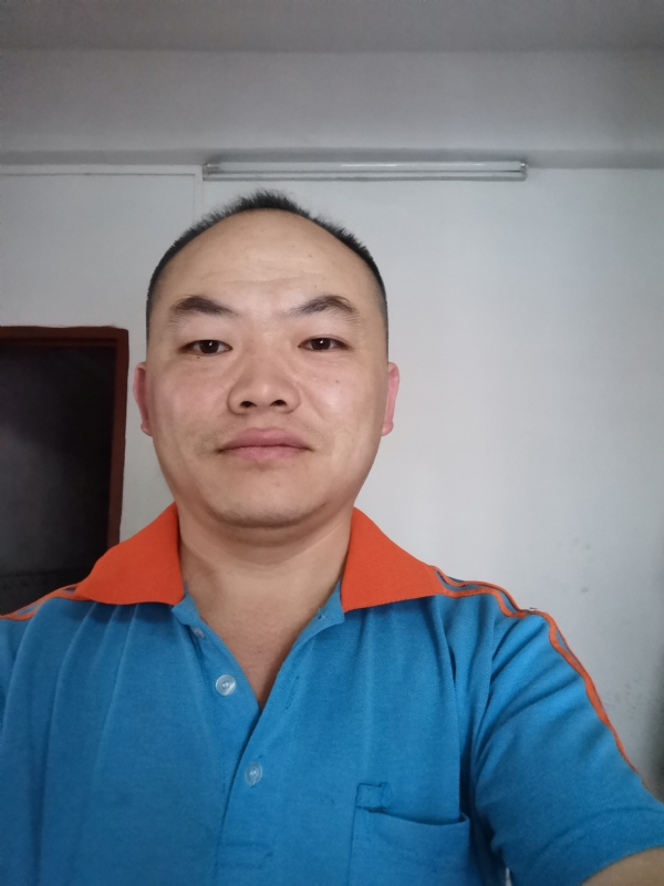 与子携老的第六张照片--青岛相亲服务中心