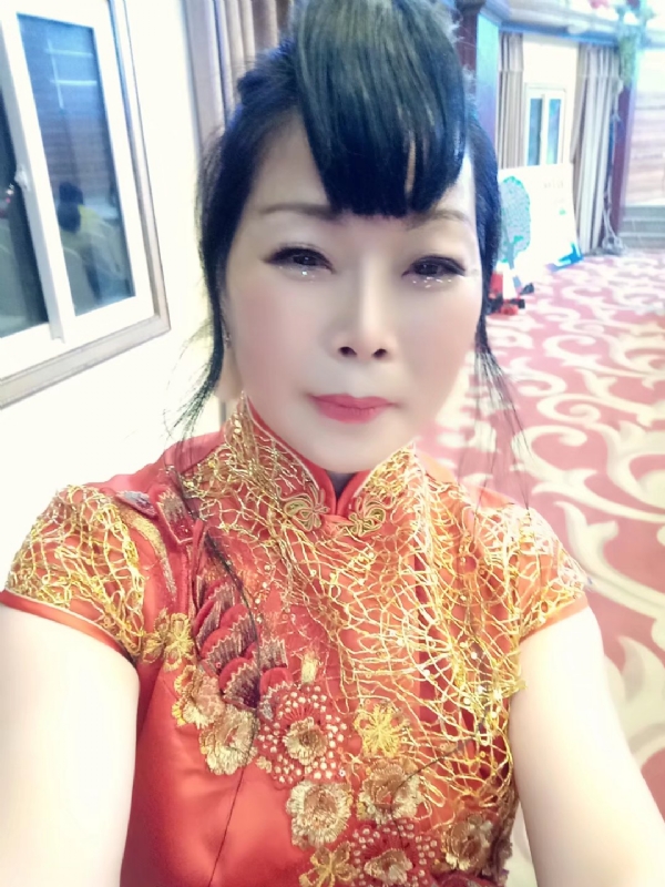 冰雪的第一张照片--青岛相亲服务中心