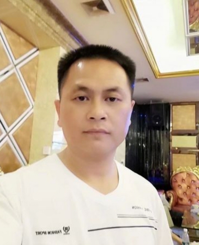 小梁的第一张照片--青岛相亲服务中心