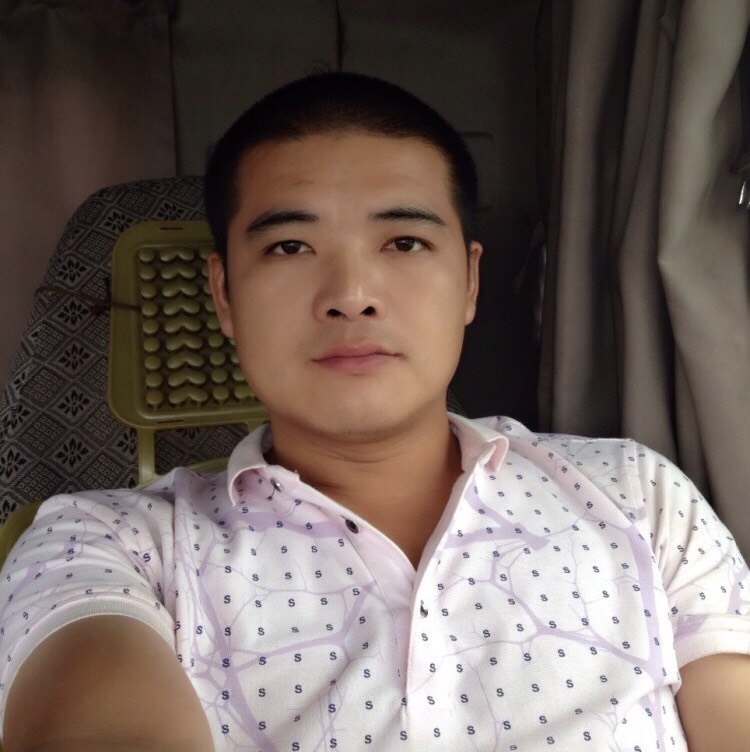 逍遥驾车人的第一张照片--青岛相亲服务中心