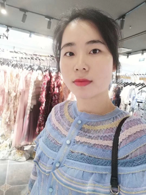 团笑的第一张照片--青岛相亲服务中心