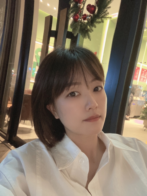 笑笑girl的第一张照片--青岛相亲服务中心