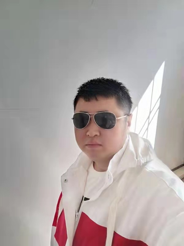 大漠叔叔的第一张照片--青岛相亲服务中心