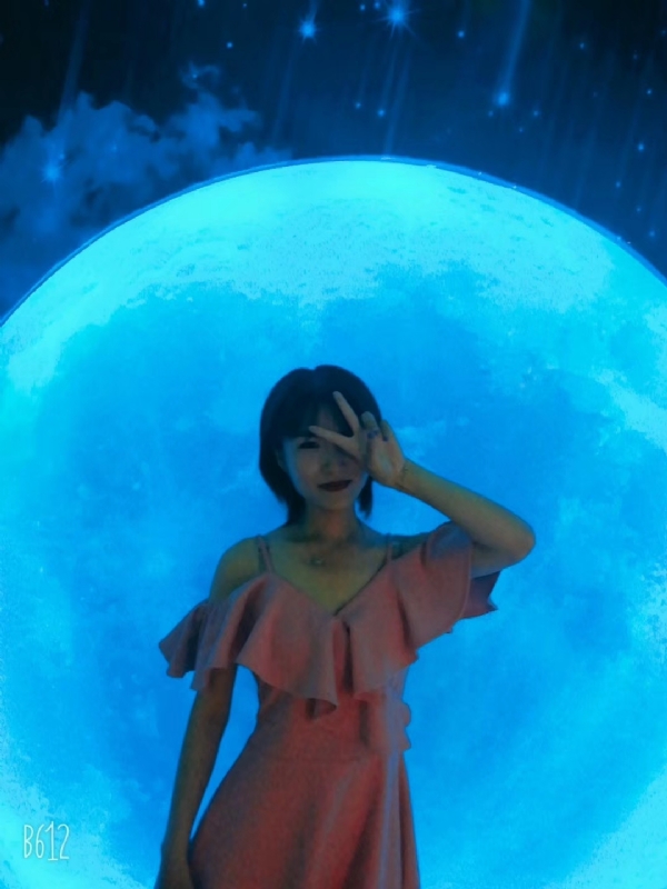 Smile的第一张照片--青岛相亲服务中心