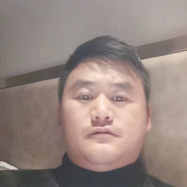 奔跑的第一张照片--青岛相亲服务中心