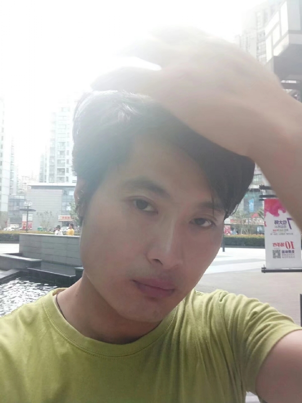 钢铁侠的第一张照片--青岛相亲服务中心