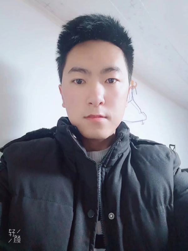 儒雅的玉龙兄的第一张照片--青岛相亲服务中心