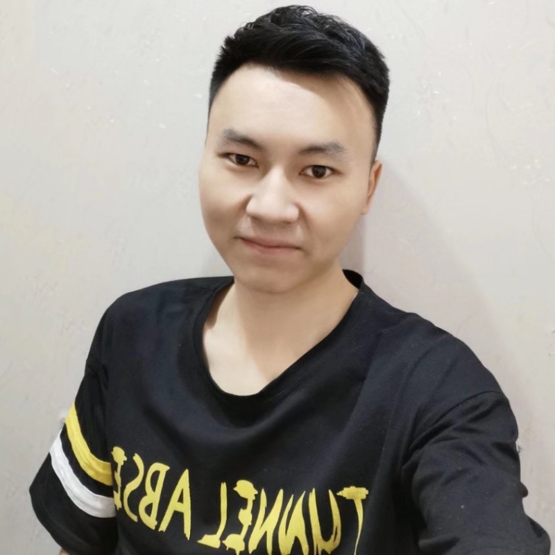 大男孩的第一张照片--青岛相亲服务中心