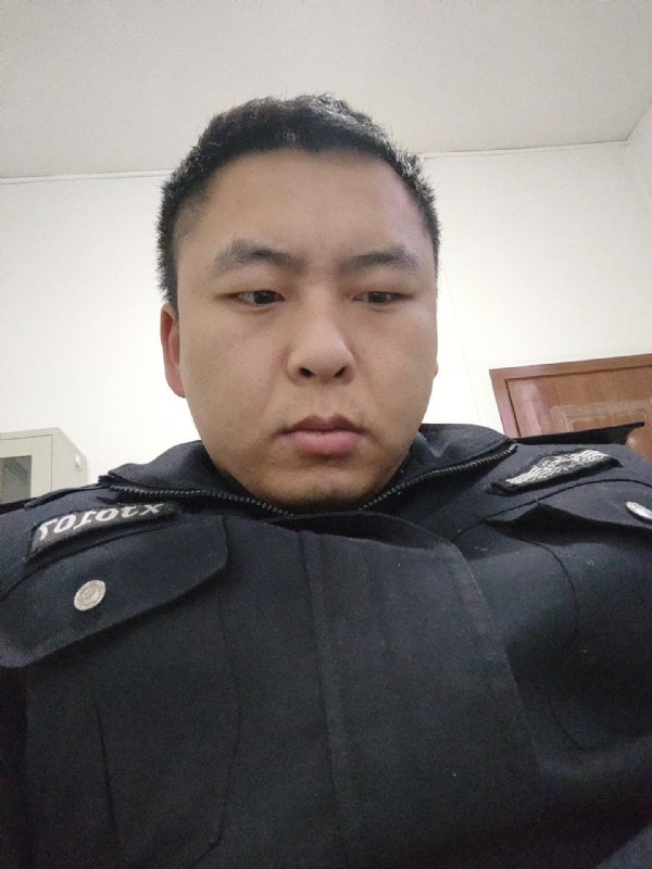 好纠结的第一张照片--青岛相亲服务中心