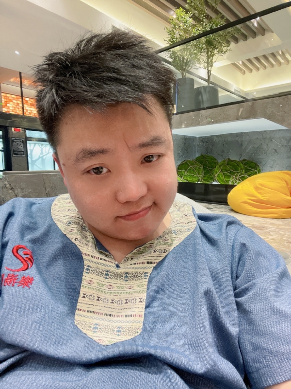 小恶魔的第二张照片--青岛相亲服务中心