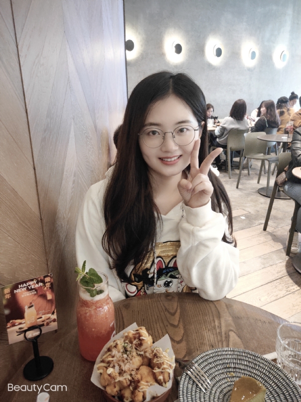 皮卡小姐的第一张照片--青岛相亲服务中心