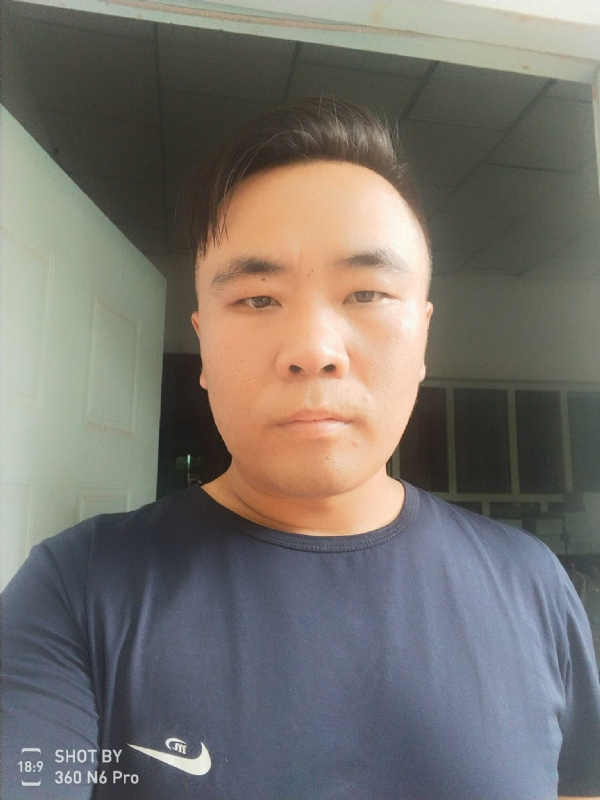 云的第二张照片--青岛相亲服务中心