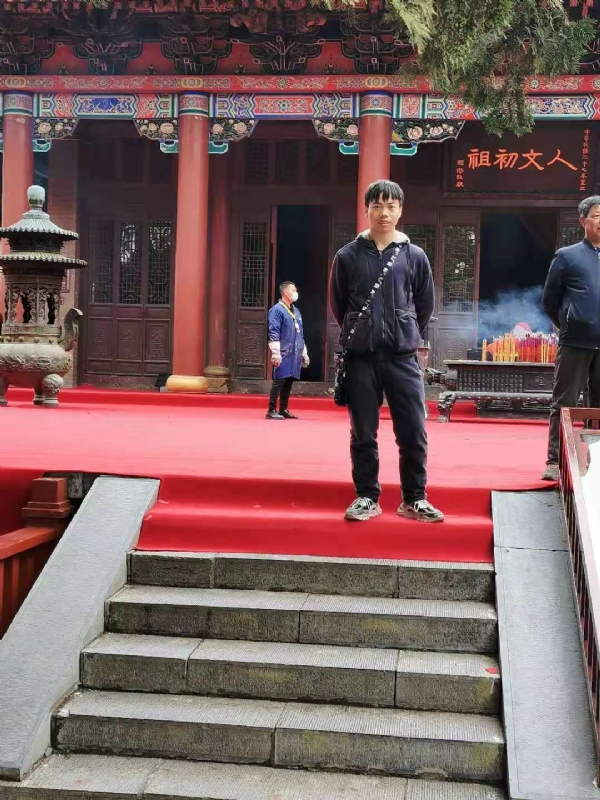 单身的小草的第三张照片--青岛相亲服务中心