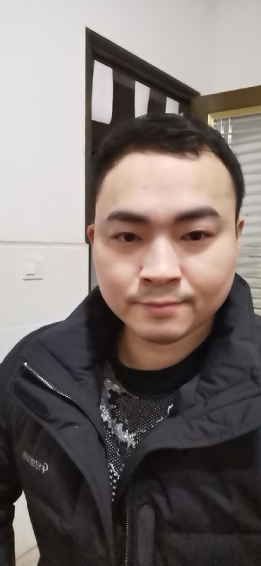 老实人的第一张照片--青岛相亲服务中心