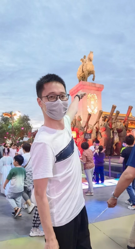 一休哥的第二张照片--青岛相亲服务中心