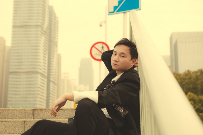 不负韶华的第一张照片--青岛相亲服务中心