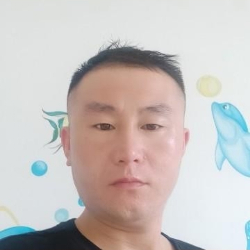 周广瑞的第一张照片--青岛相亲服务中心